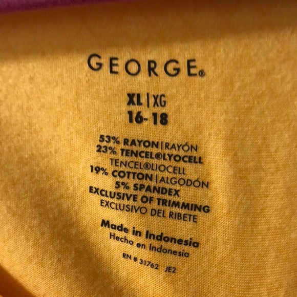 Top - Picture 2 of 3